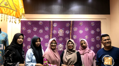 Minangkabau Corner dan UPT Perpustakaan Unand Gelar Pameran Batik Sunyi
