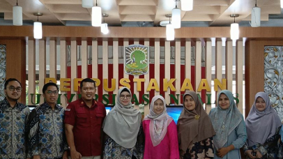 Perkuat Sinergi, UPT. Perpustakaan UNAND Terima Study Visit Direktorat Jendral Imingrasi Kementerian Hukum dan HAM (Kemenkumham)